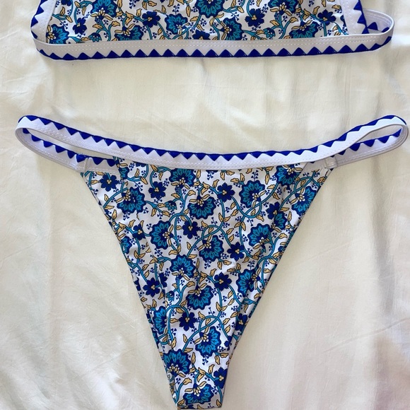 Euro Bikini Set - Picture 5 of 6